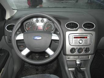 2008 Ford Focus Pictures