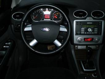2008 Ford Focus Pictures