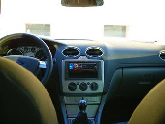 2008 Ford Focus Pictures