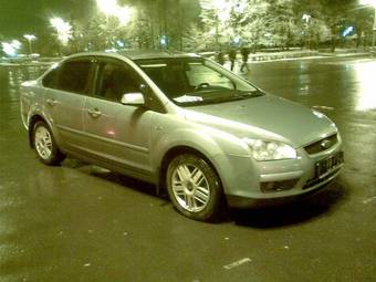 2008 Ford Focus Pictures