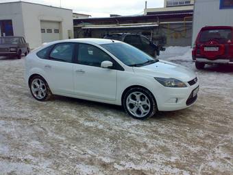 2008 Ford Focus Photos