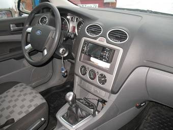 2008 Ford Focus Photos