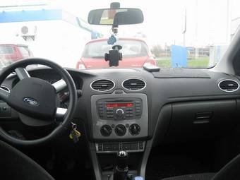 2008 Ford Focus Images