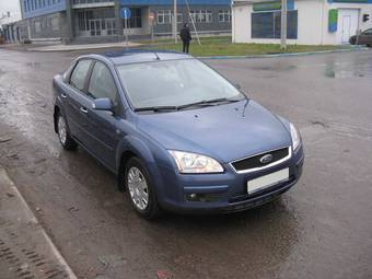 2008 Ford Focus Photos