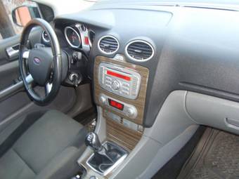 2008 Ford Focus Pics