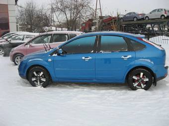 2008 Ford Focus Photos