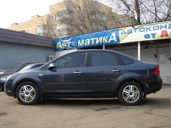2008 Ford Focus Pics