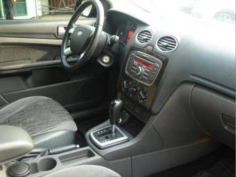 2008 Ford Focus Photos