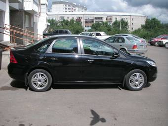 2008 Ford Focus Photos