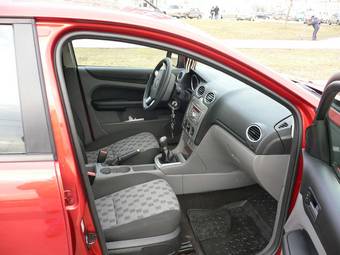 2008 Ford Focus Pics