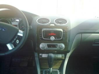 2008 Ford Focus Pictures