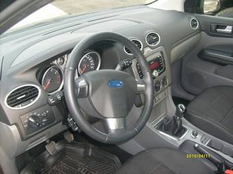 2008 Ford Focus Photos