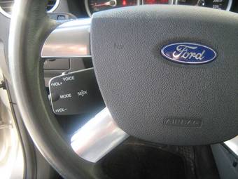 2008 Ford Focus Images