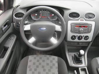 2008 Ford Focus Photos