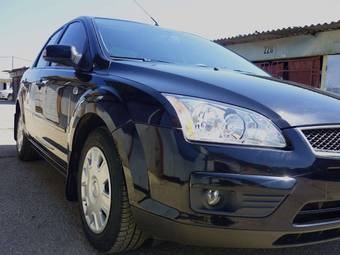 2008 Ford Focus Pictures