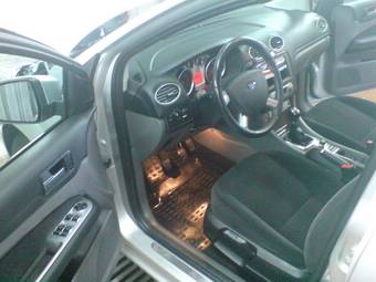 2008 Ford Focus Pictures