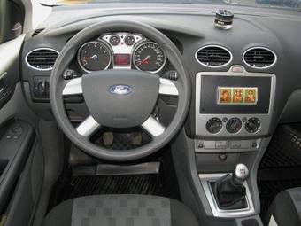 2008 Ford Focus Photos