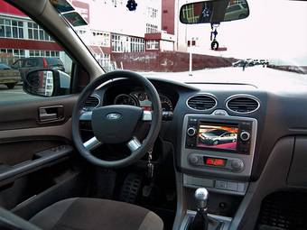 2008 Ford Focus Pictures