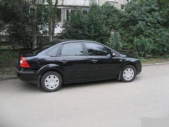 2008 Ford Focus Photos