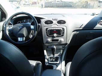 2008 Ford Focus Photos