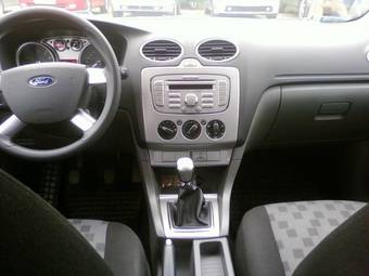 2008 Ford Focus Photos