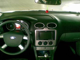 2008 Ford Focus Pictures