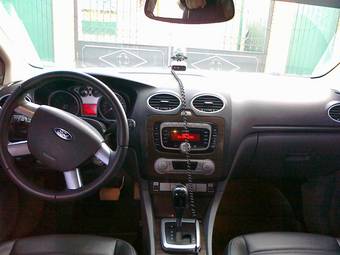 2008 Ford Focus Pictures
