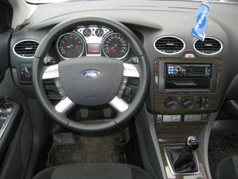 2008 Ford Focus Pictures