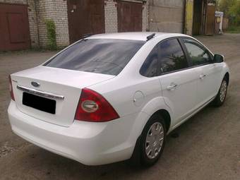 2008 Ford Focus Pictures