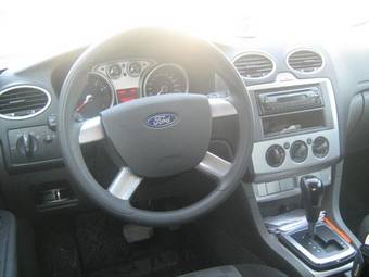 2008 Ford Focus Pictures