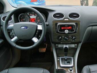 2008 Ford Focus Pictures