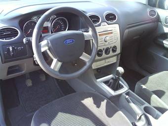 2008 Ford Focus Photos