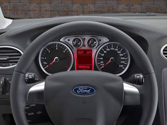 2009 Ford Focus Photos