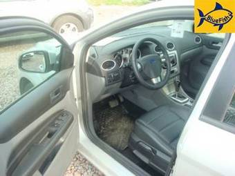 2009 Ford Focus Pictures
