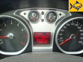 2009 Ford Focus Photos
