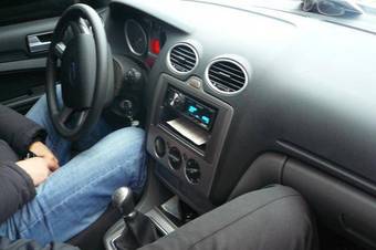 2009 Ford Focus Photos