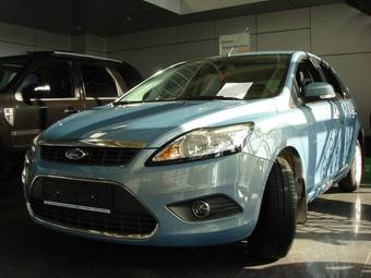2009 Ford Focus Pictures