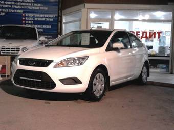 2009 Ford Focus Photos