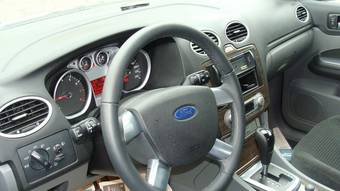2009 Ford Focus Pictures