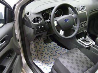 2009 Ford Focus Photos