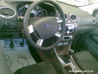 2009 Ford Focus Pictures