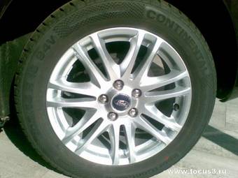 2009 Ford Focus Photos
