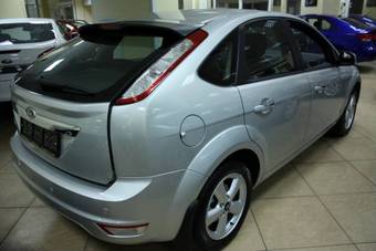2009 Ford Focus Pics