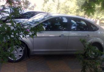 2009 Ford Focus Photos