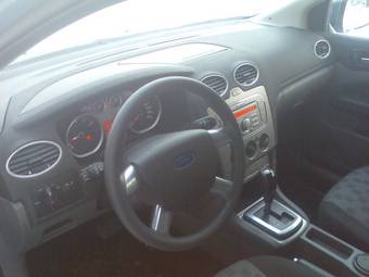 2009 Ford Focus Photos