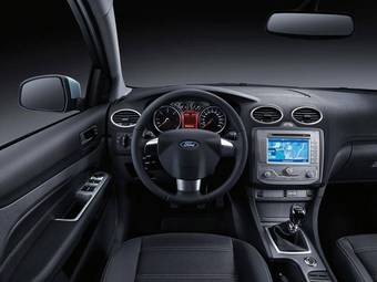 2009 Ford Focus Photos