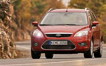 2009 Ford Focus Photos