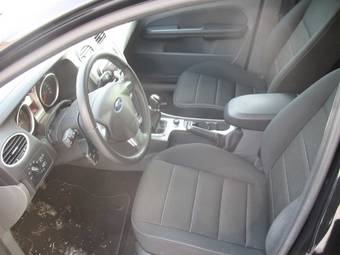 2009 Ford Focus Photos