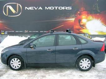 2009 Ford Focus Photos