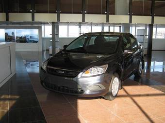 2009 Ford Focus Photos